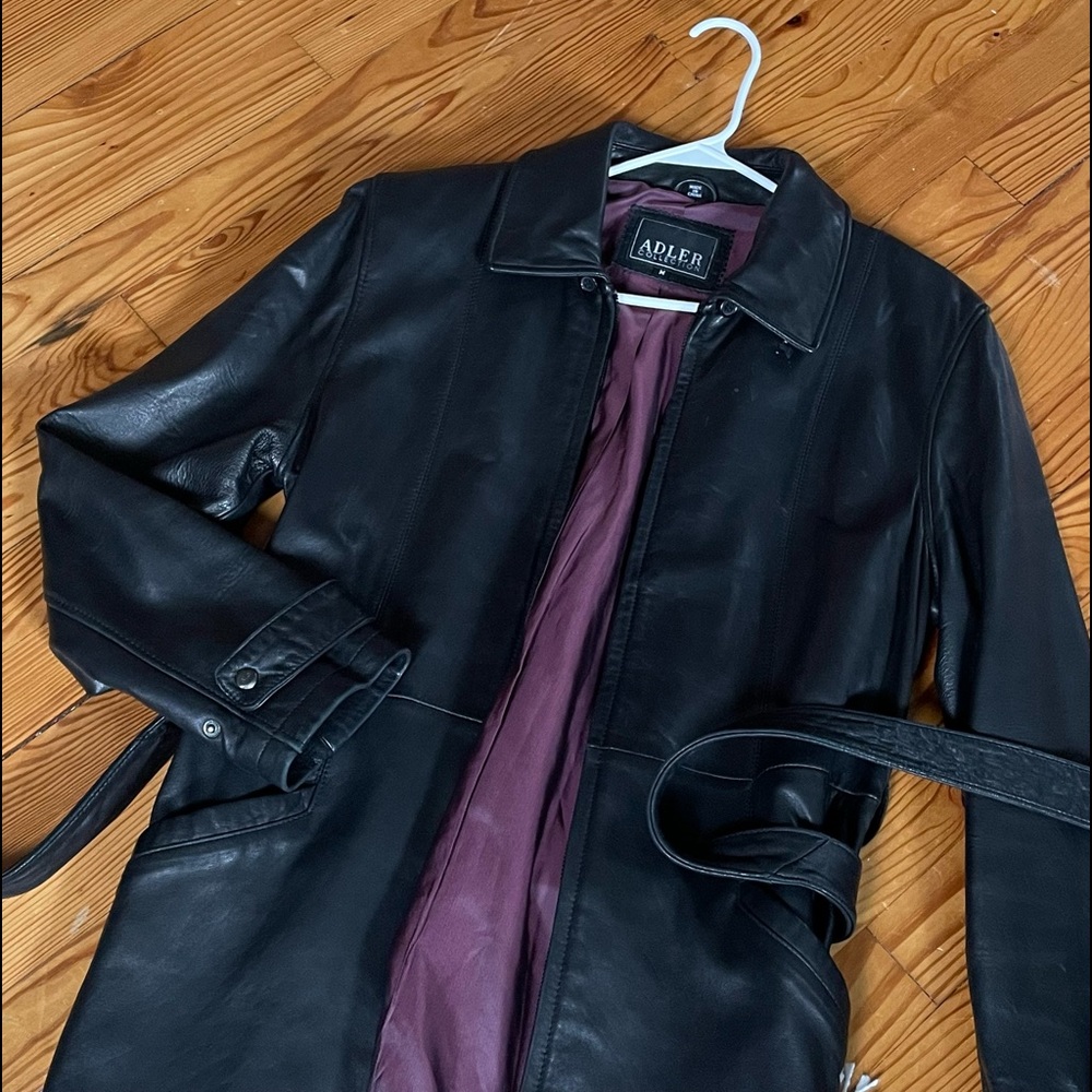 knee length leather coat🤍